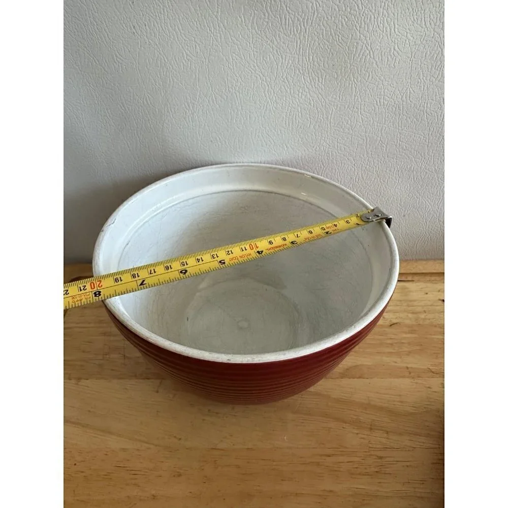 Crofton 2.43 qt Red Bowl